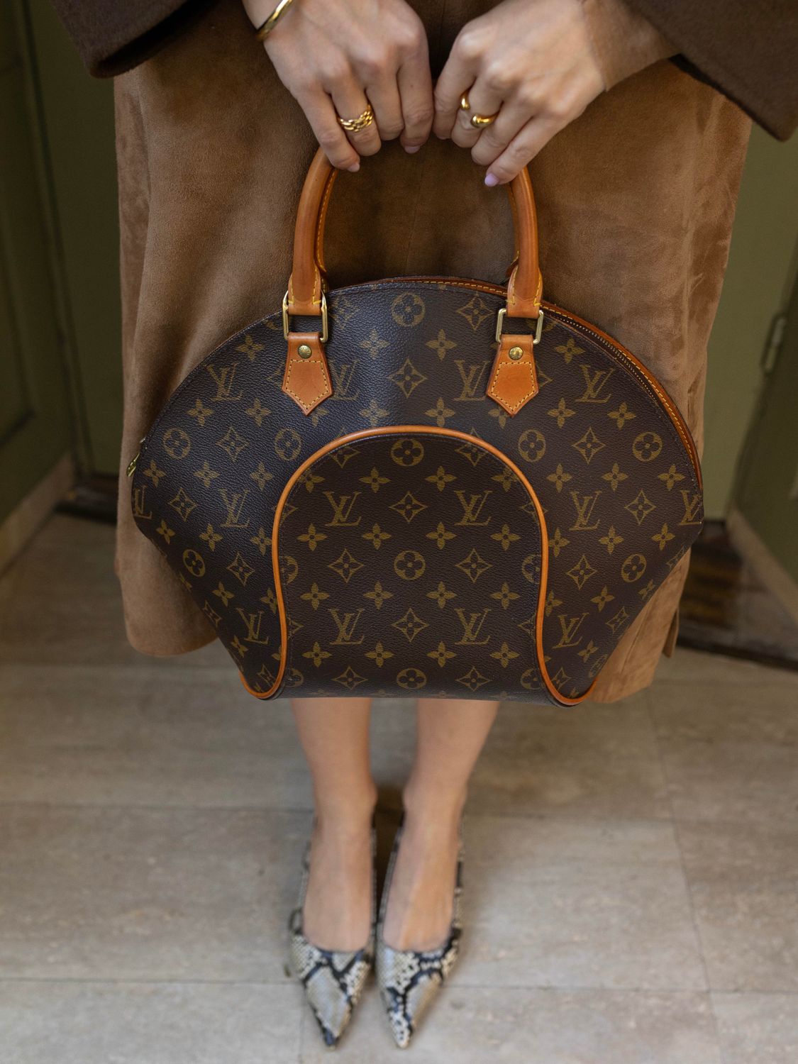 Louis Vuitton Ellipse GM Bag