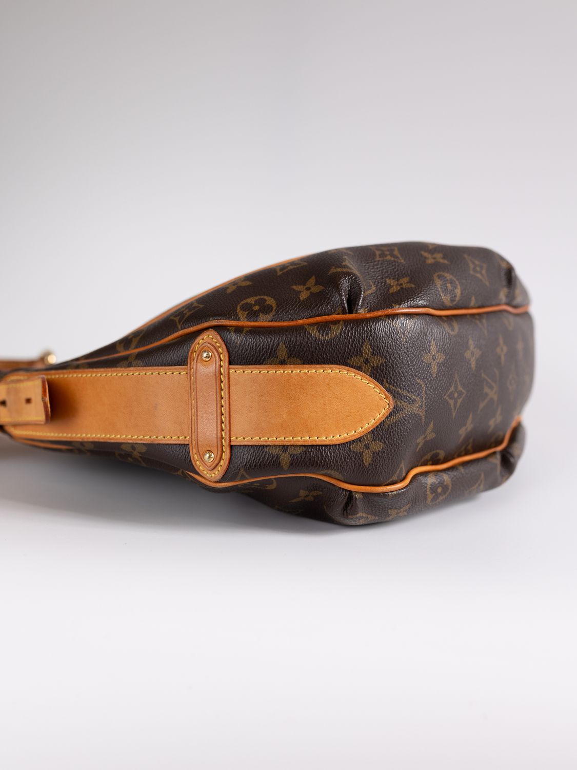 Louis Vuitton Tulum GM Bag