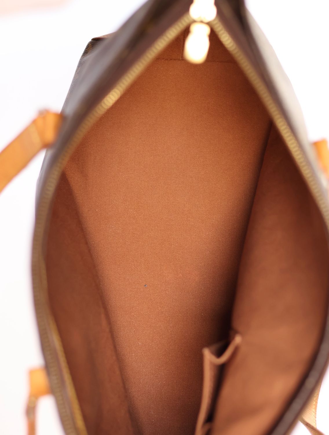 Louis Vuitton Mezzo GM Tote Bag