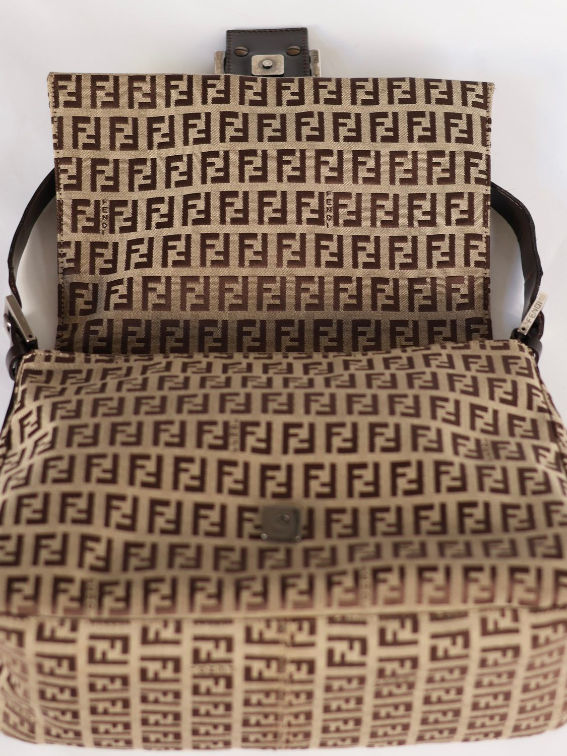 Fendi Mamma Baguette Bag