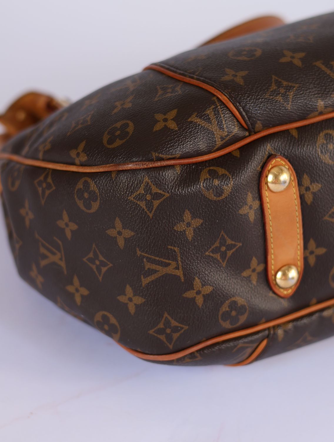 Louis Vuitton Galliera Bag