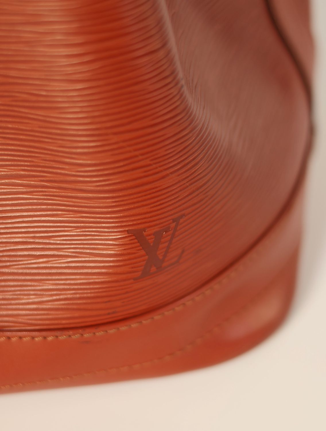 Louis Vuitton Noe Epi GM bag