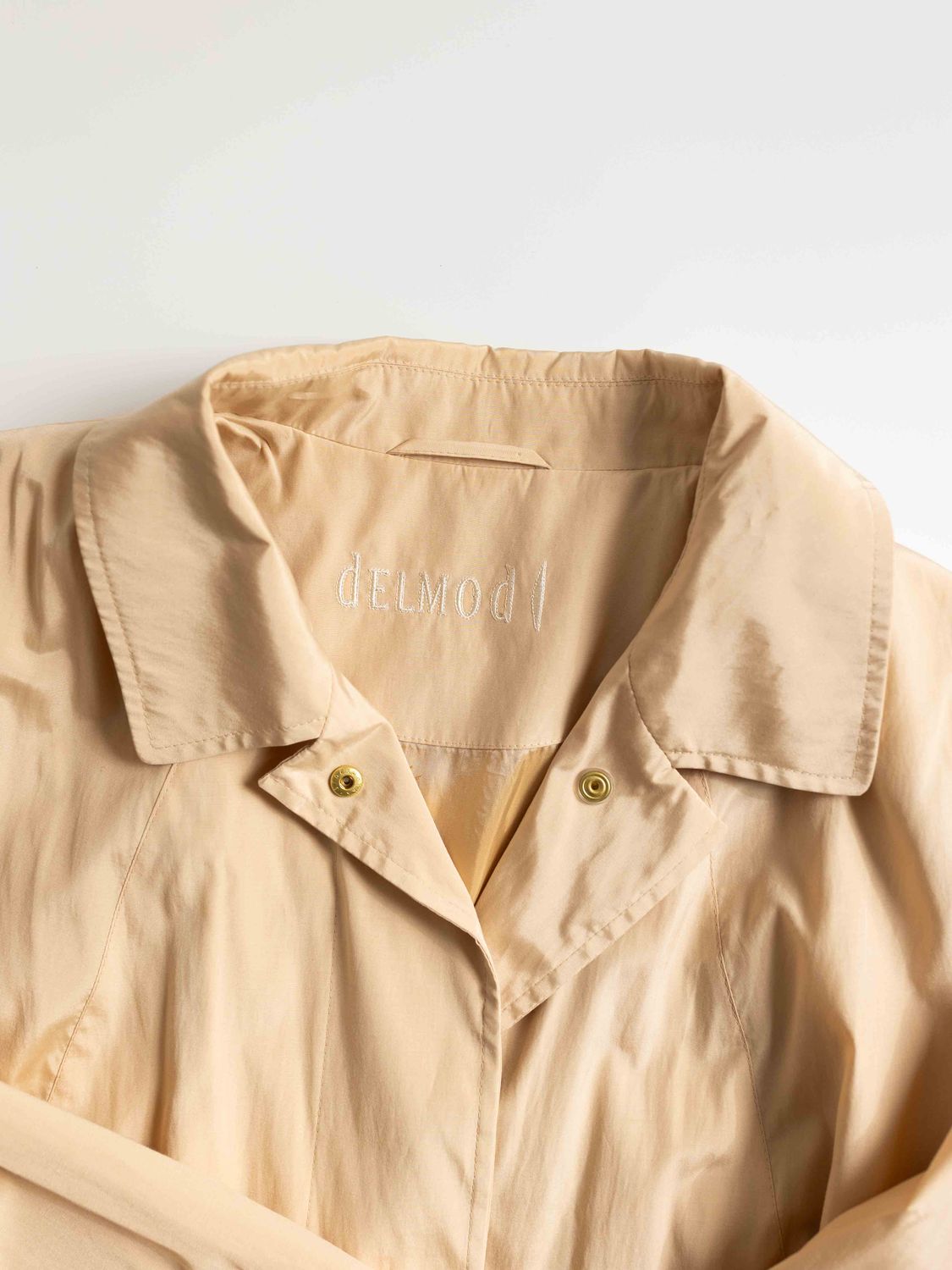 Delmod Minimal Beige Trench-Coat