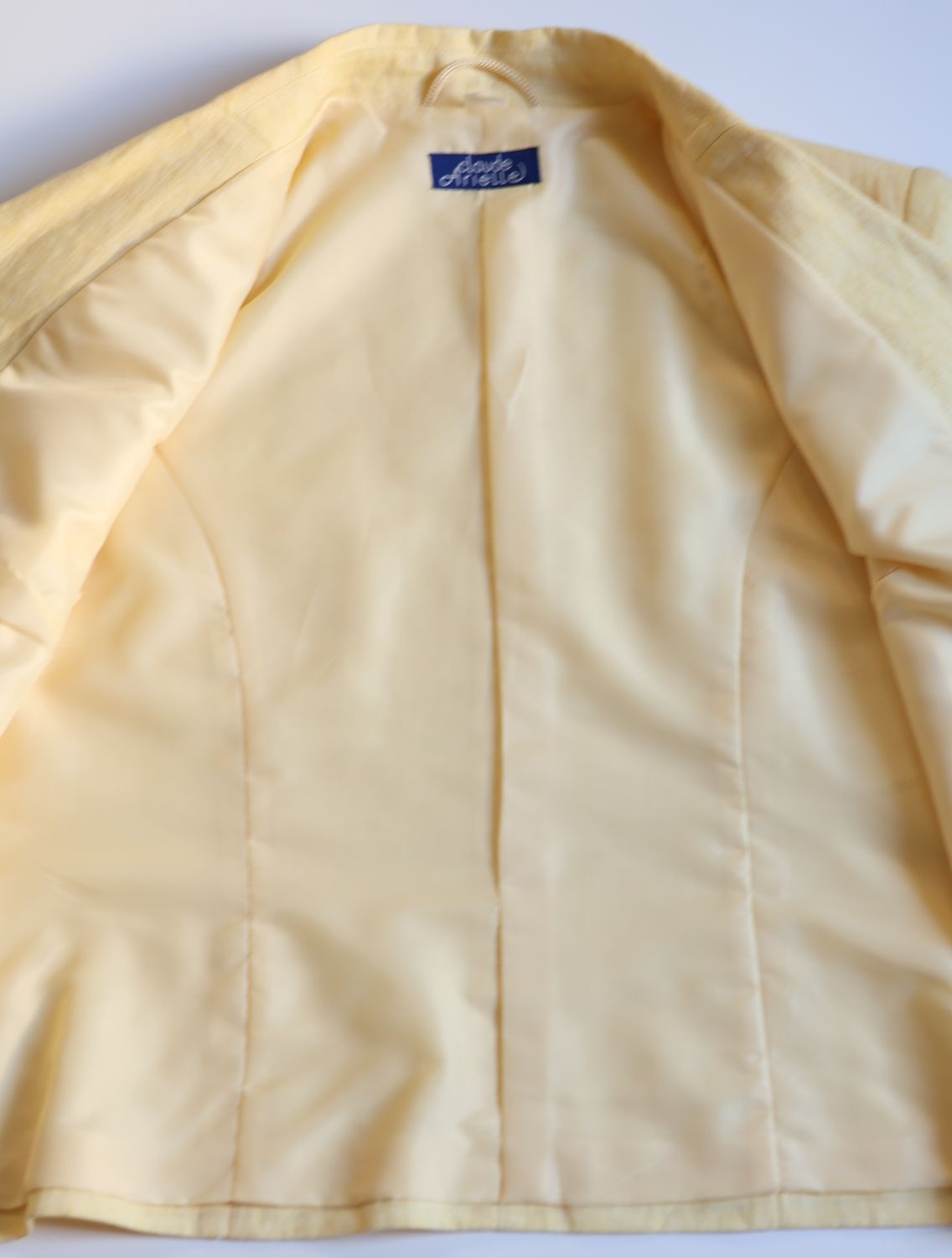Claude Arielle Linen Blazer