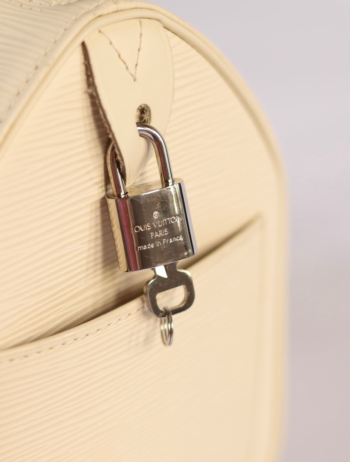 Louis Vuitton Speedy Ivory Epi 25 Bag