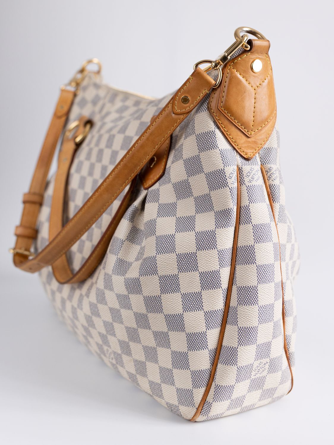 Louis Vuitton Evora MM Bag