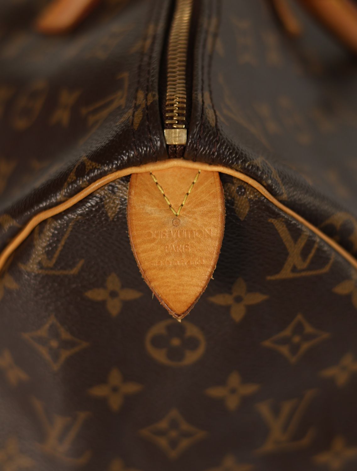 Louis Vuitton Speedy 40 Bag