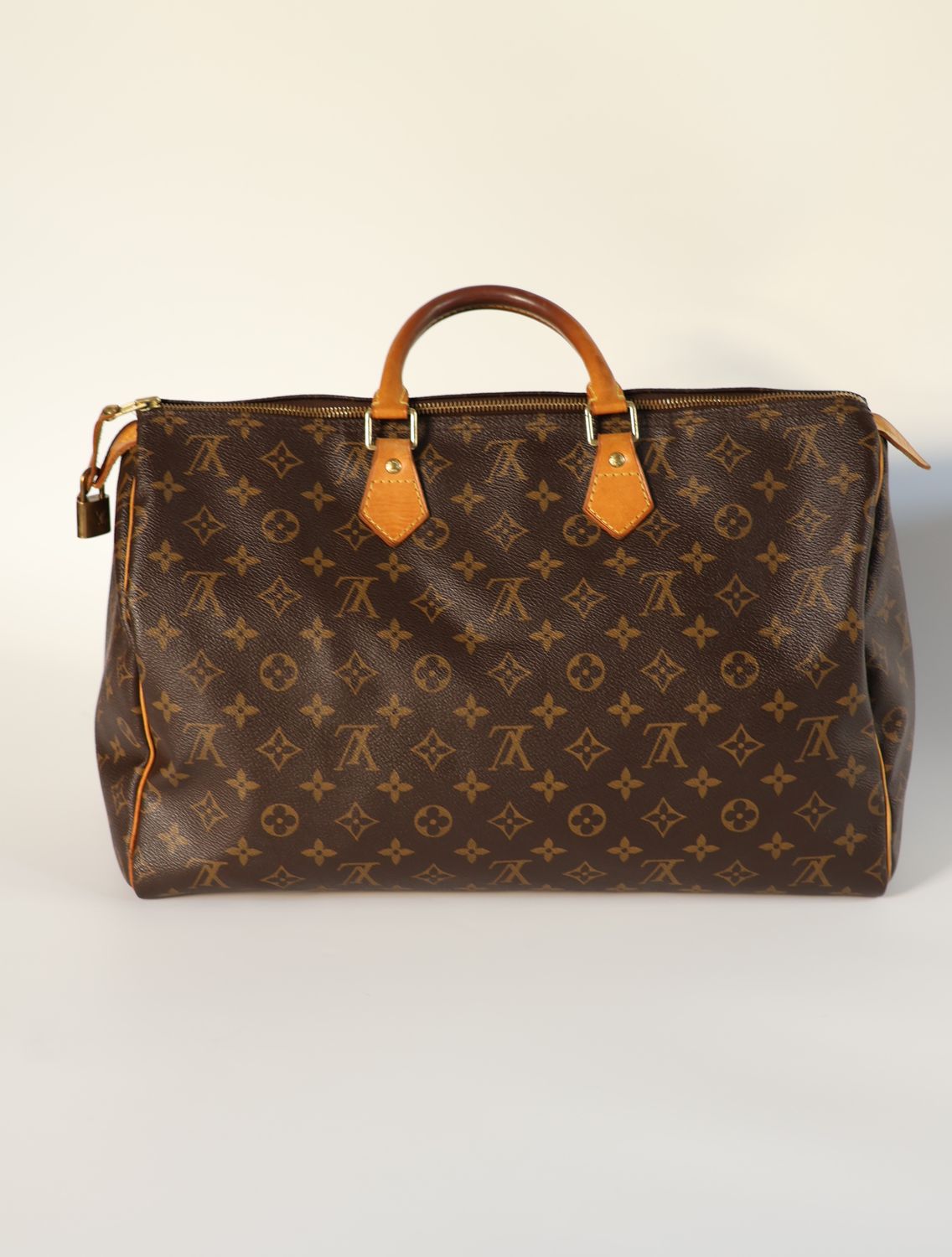 Louis Vuitton Speedy 40 Bag