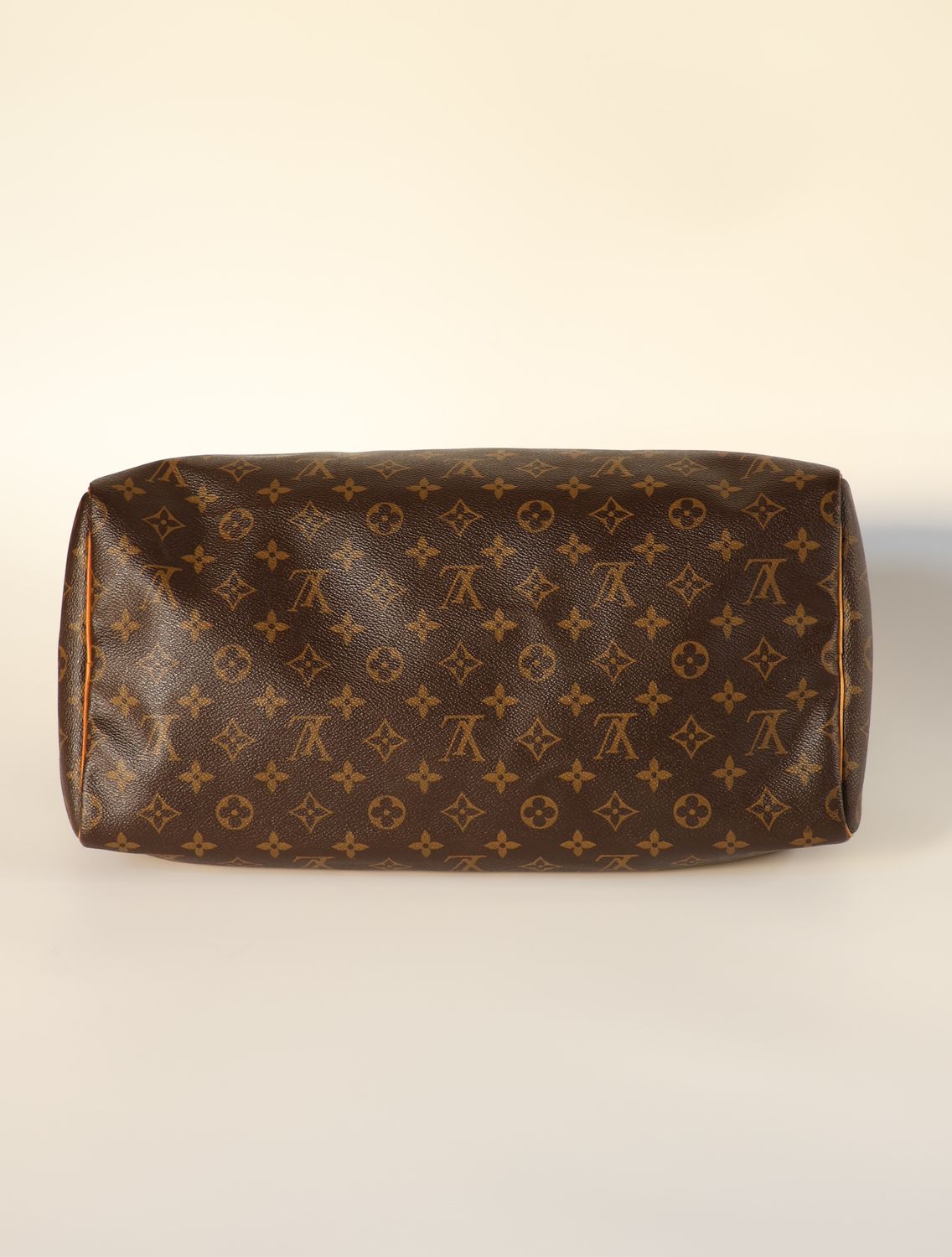 Louis Vuitton Speedy 40 Bag