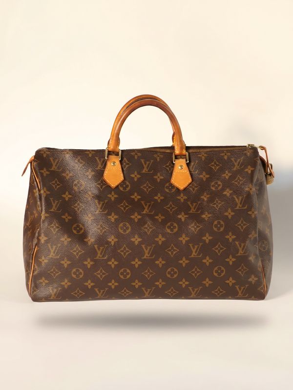 Louis Vuitton Speedy 40 Bag