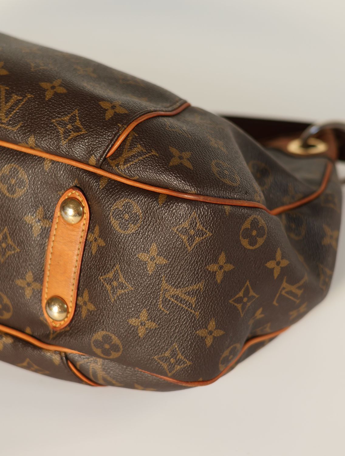 Louis Vuitton Galliera MM Monogram Bag