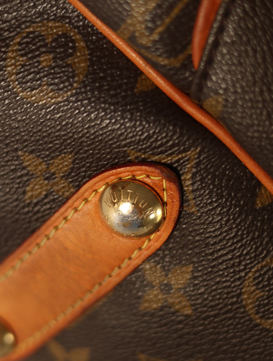 Louis Vuitton Galliera MM Monogram Bag