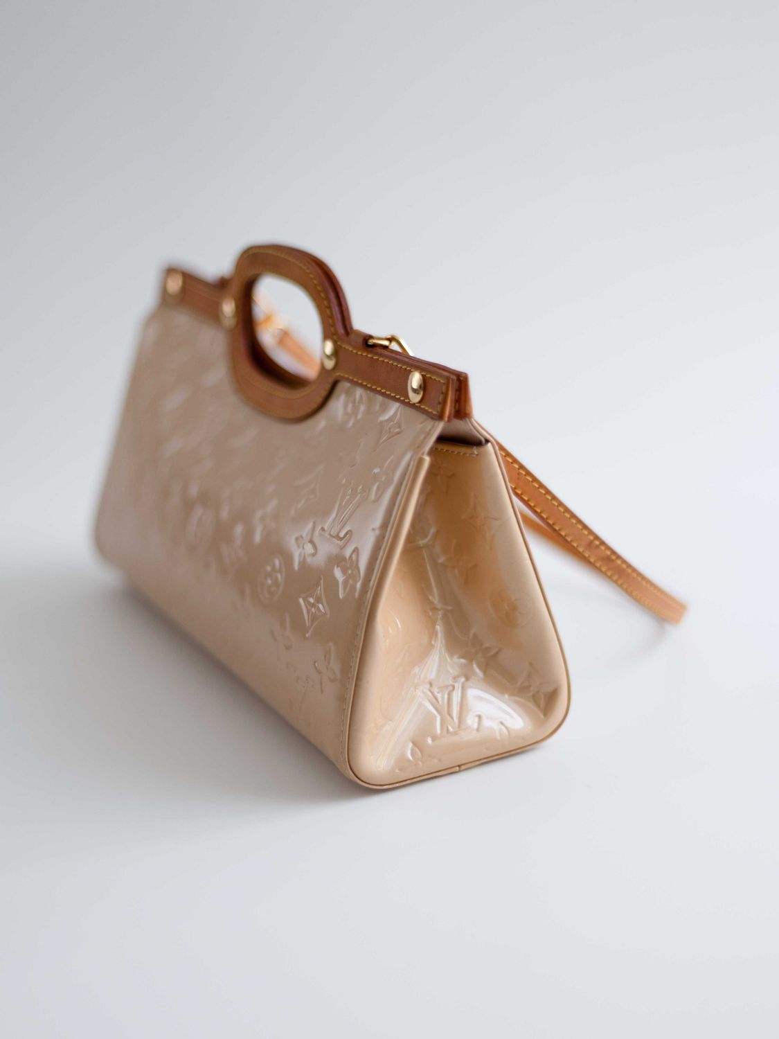 Louis Vuitton Roxbury Beige Bag