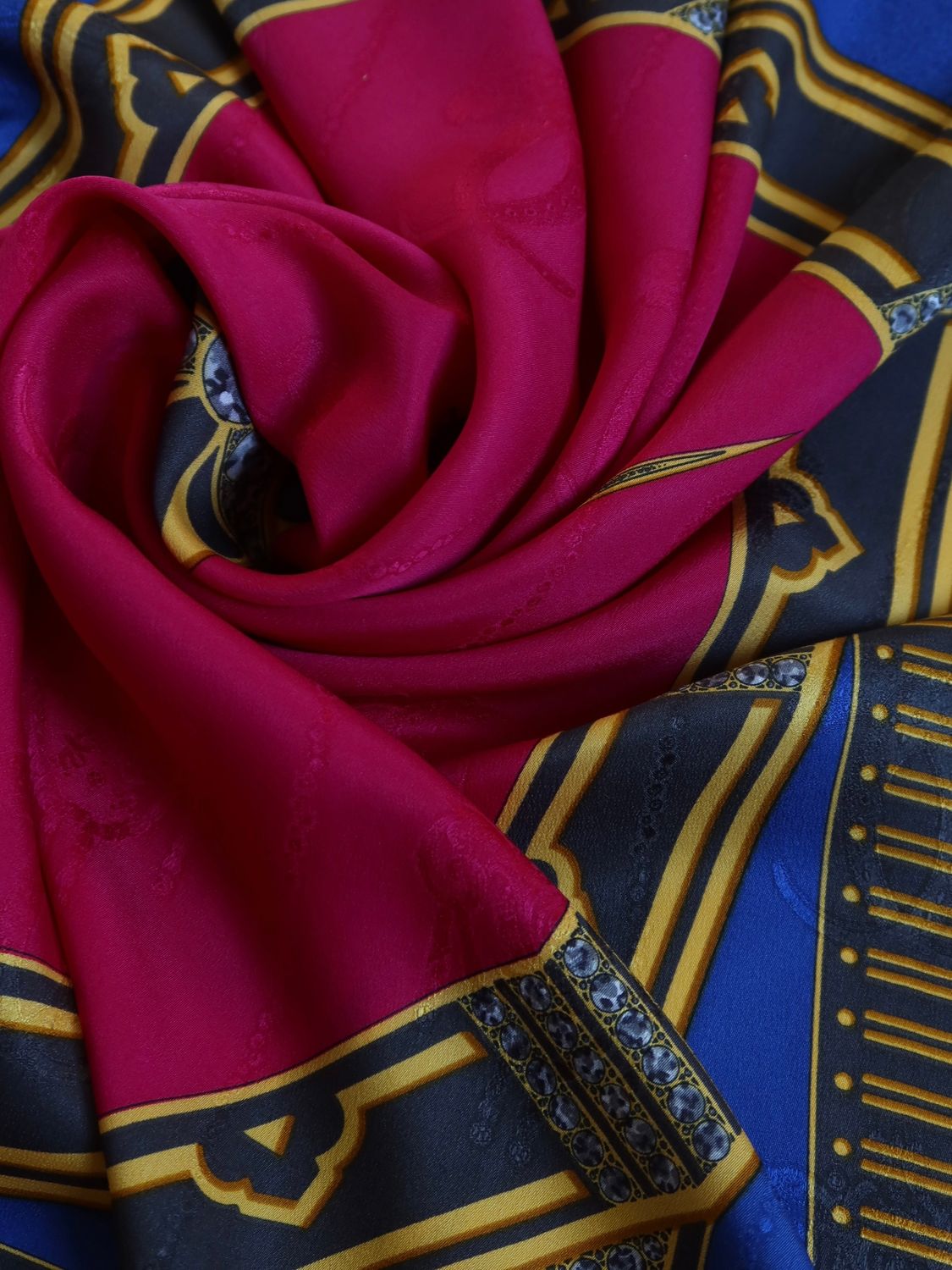 Must de Cartier Clock Silk Scarf