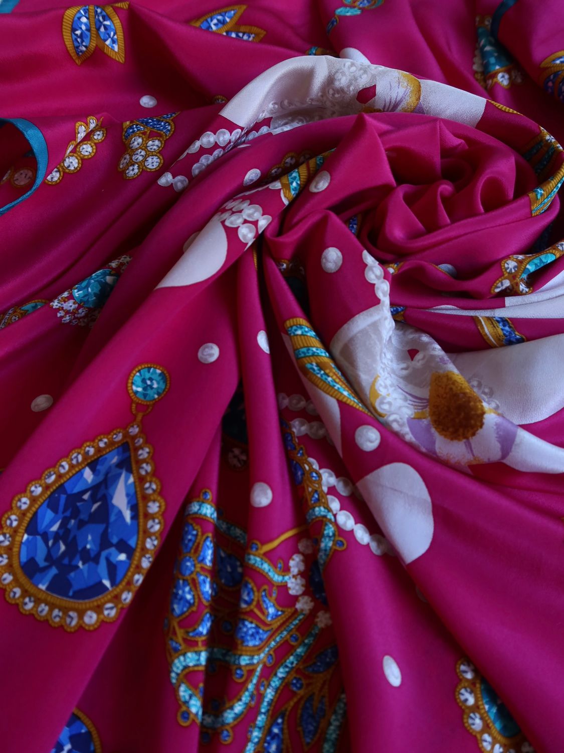 Must de Cartier Jewelry Silk Scarf Must de Cartier Jewelry Silk Scarf