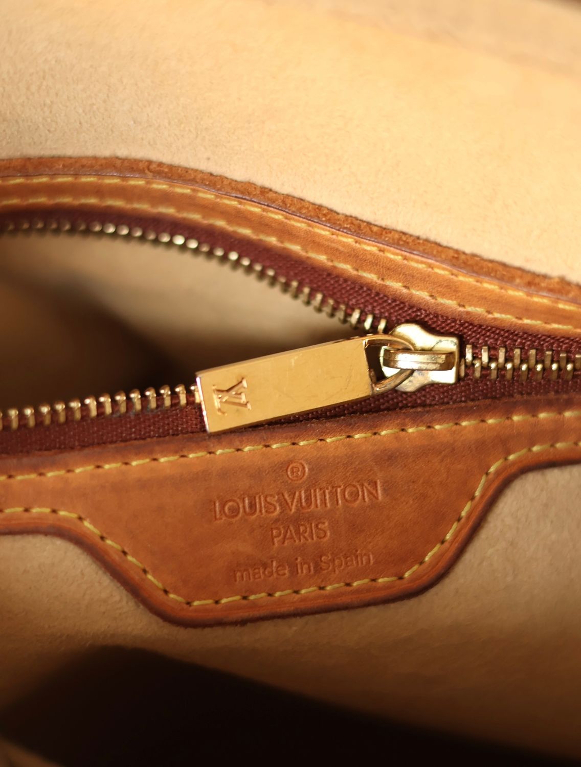 Louis Vuitton Looping GM Bag
