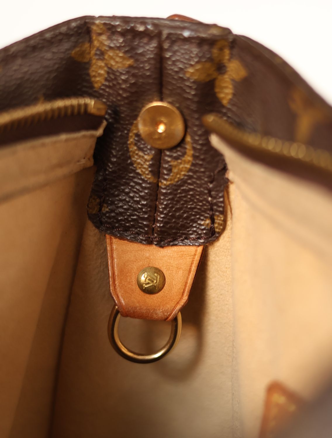 Louis Vuitton Looping GM Bag