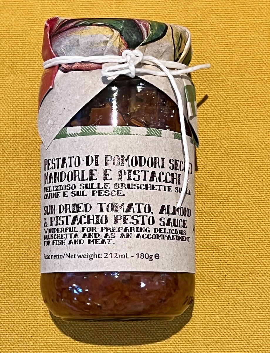 SPREADS - Sun Dried Tomato, Almond &amp; Pistacho Pesto