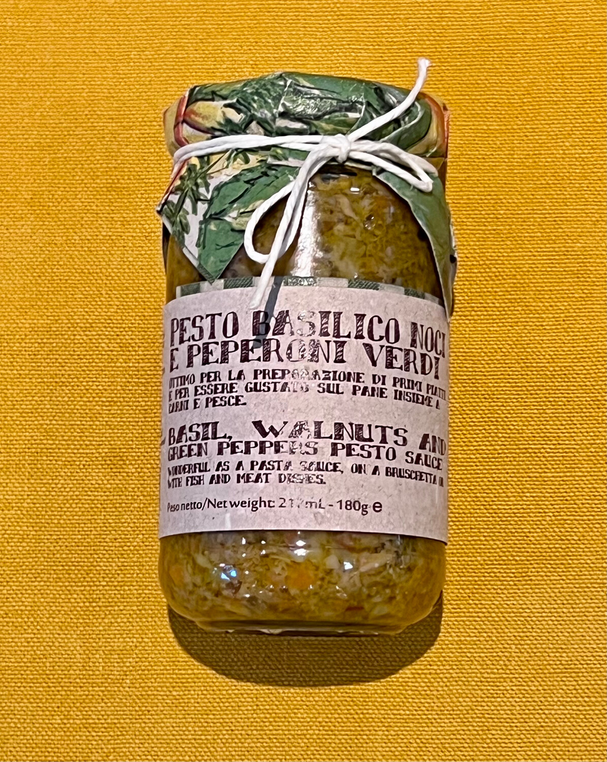 SPREADS - Basil, Walnuts &amp; Green Pepper Pesto