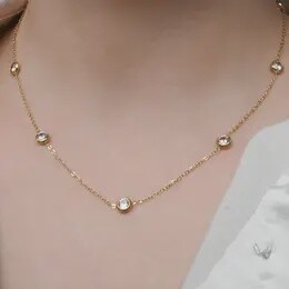 NECKLACE GOLD DIAMOND SATELLITE
