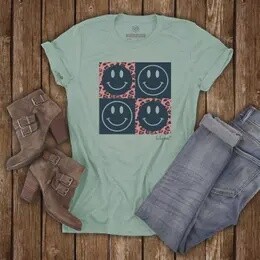 Womens tshirt smile grid medium