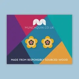 YELLOW WOODEN DAISY STUDS