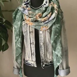 WOMENS SCARF GREEN GARDEN