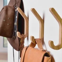 OAK WOOD WALL HOOKS SET ASTYLE