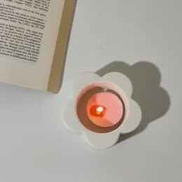 LARGE FLOWER TEA LIGHT HOLDER WHITE