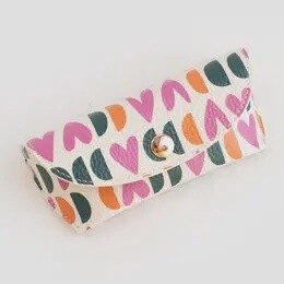 MULTI GEO HEART GLASSES CASE