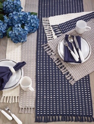 DASHED WOVEN PLACEMAT