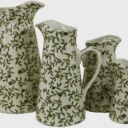 SMALL VINTAGE GREEN/WHITE FLORAL JUG 6.1IN