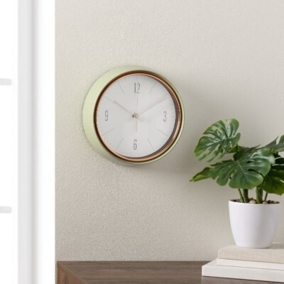 RETRO GREEN WALL CLOCK