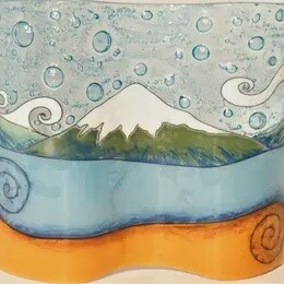 MOUNTAIN VIEW WAVY GLASS