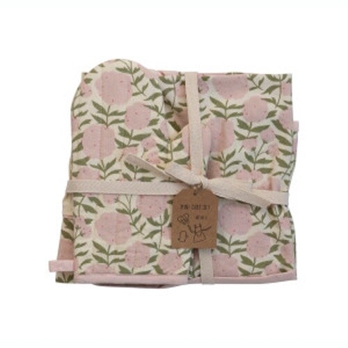 24"L X 20"W COTTON CHILD APRON W/ FLORAL PATTERN, CHEF HAT &amp; OVEN MITT, MULTI COLOR, SET OF 3