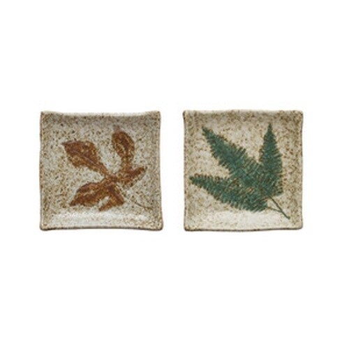 STONEWARE PLATE W/ EMBOSSED LEAVES,