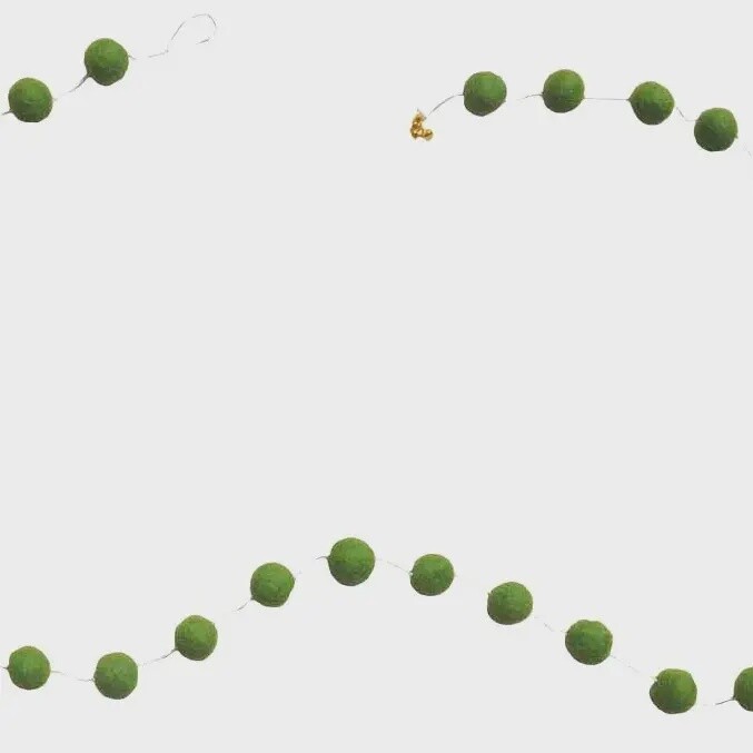 POMPOM GARLAND