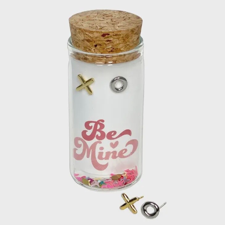 XO BUBBLE LETTER STUD EARRINGS