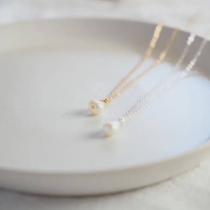 FRESHWATER PEARL NECKLACE SILVER