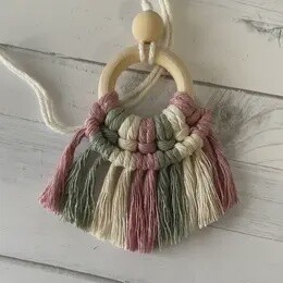 MUTICOLOURED MACRAME CAR DIFFUSER