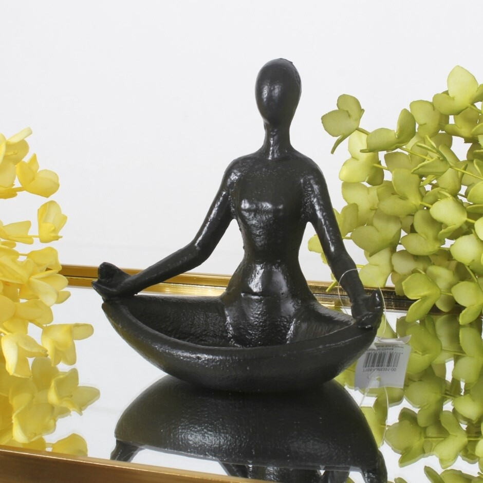 BLACK YOGA POSE