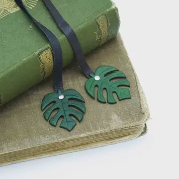 MONSTERA LEAF BOOKMARK