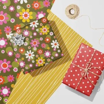 GROOVY FLOWER BUNCH WRAPPING PAPER SHEET