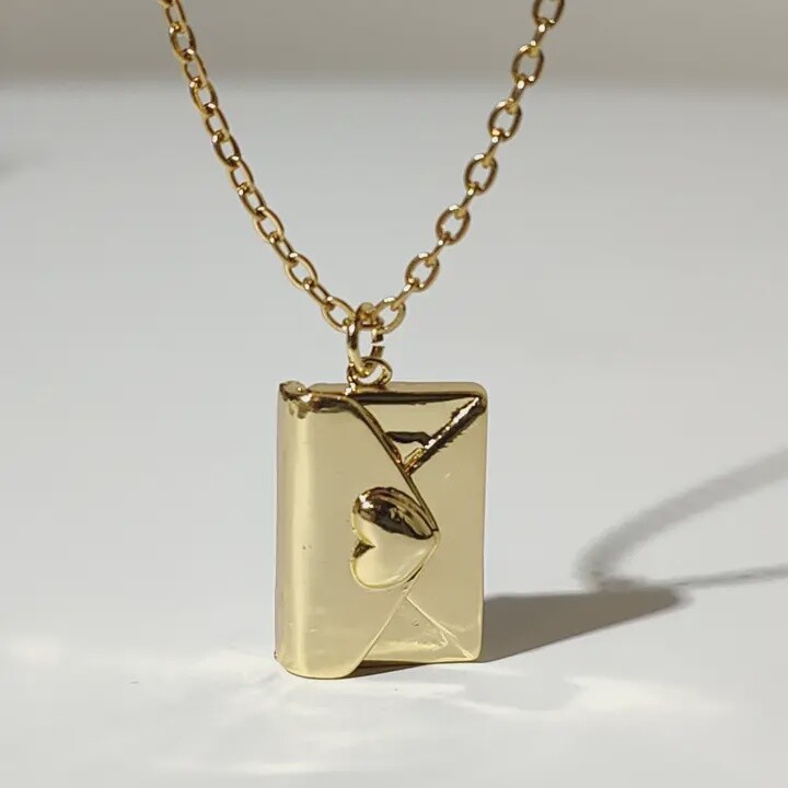 GOLD ENVELOPE NECKLACE