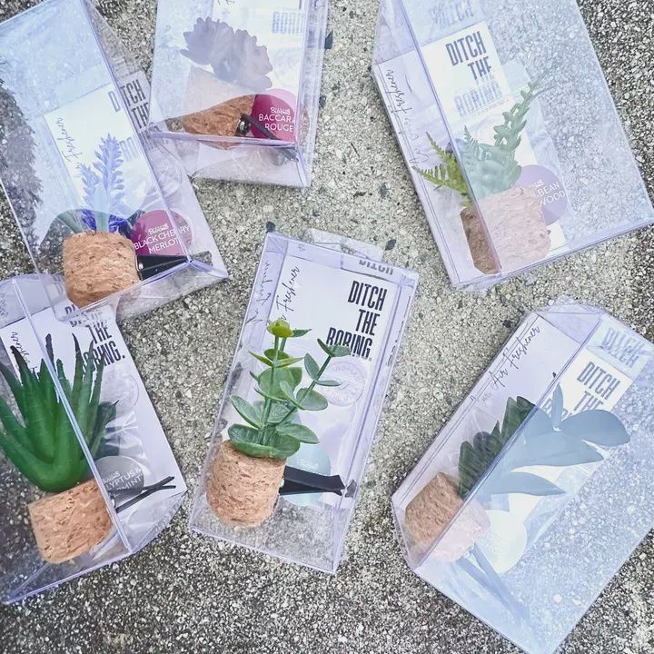 PLANT CAR VENT CLIP AIR FRESHNER