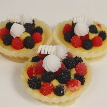 BERRY TART CANDLES