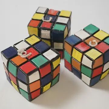 RUBIKS CUBE CANDLE