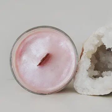 PINK SUGAR WOODEN WICK CANDLE
