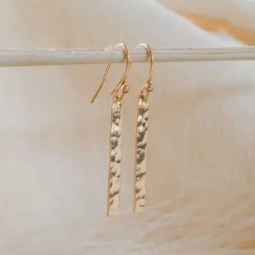 HAMMERED BAR DANGLE HYPOALLERGENIC/WATTERPROOF