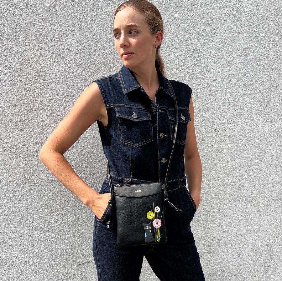 LENI CAT CROSSBODY PURSE